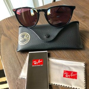 Ray-Ban Erika in Black Polarized NEW accessories